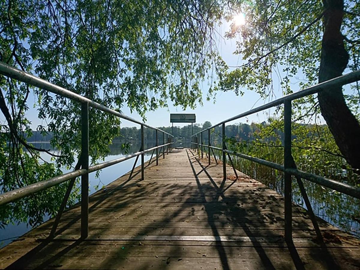 Waldschenke Stendenitz Uebernachten Im Wald Am See نيوروبين المظهر الخارجي الصورة